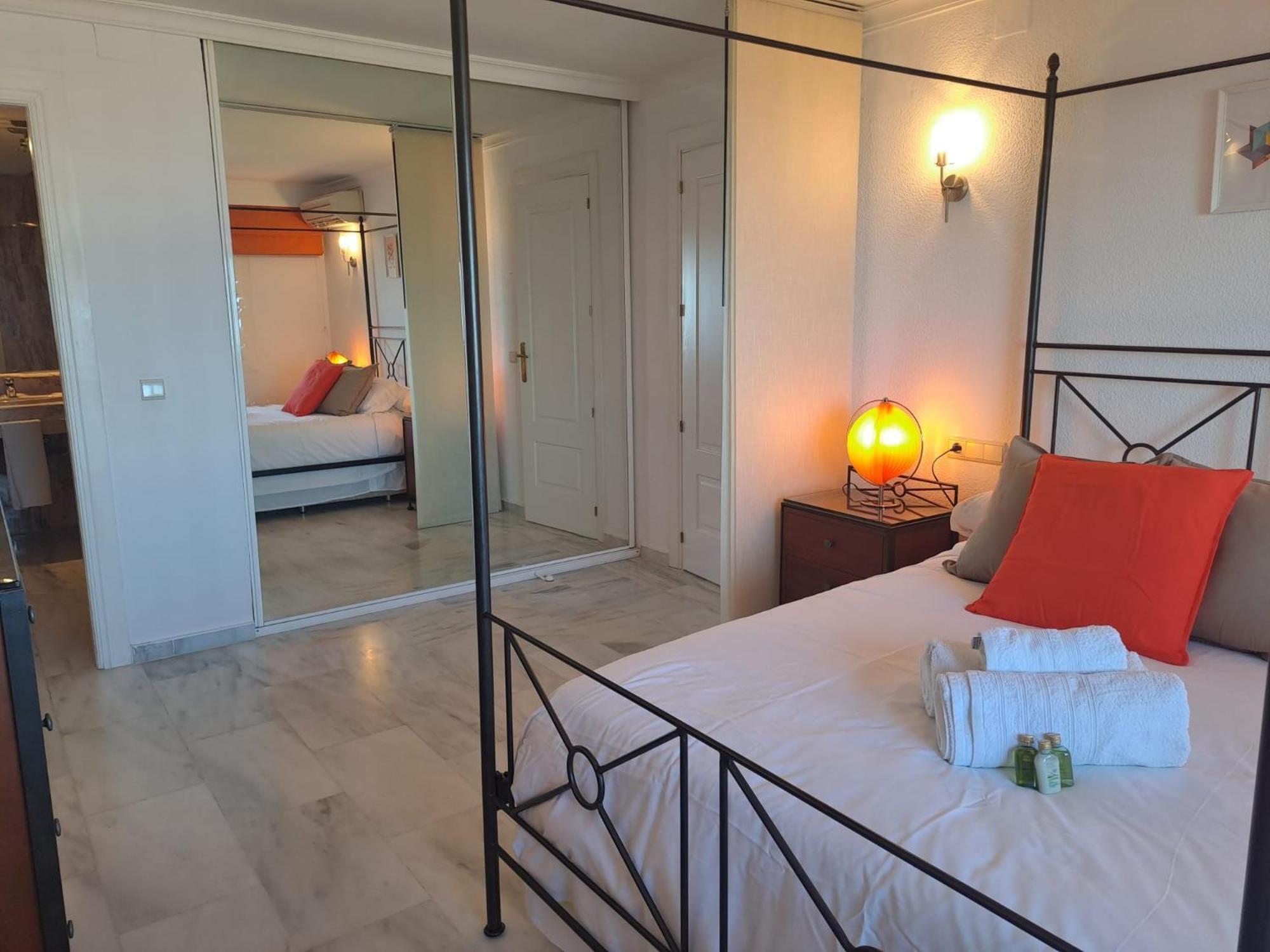Beachfront Complex El Coloso Views,Pools,Parking Benalmadena Costa Exteriör bild